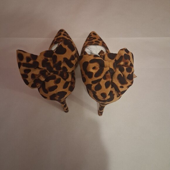 SHOES size 10 Leopard print - Picture 1 of 3